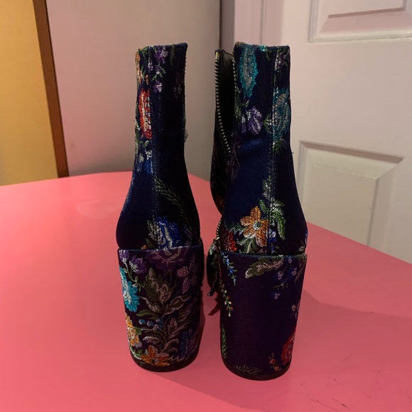 Zara Fancy Booties | Size 38 - Picture 4 of 5